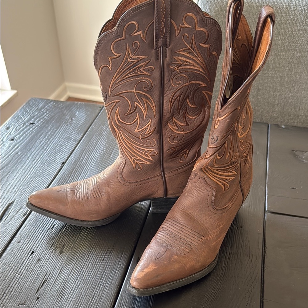 Women’s Ariat Heritage Western Cowboy Boots